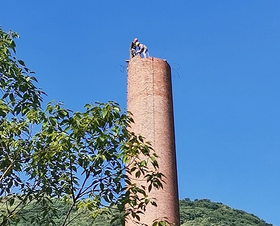 煙囪拆除公司:助力環保,共創綠色拆除